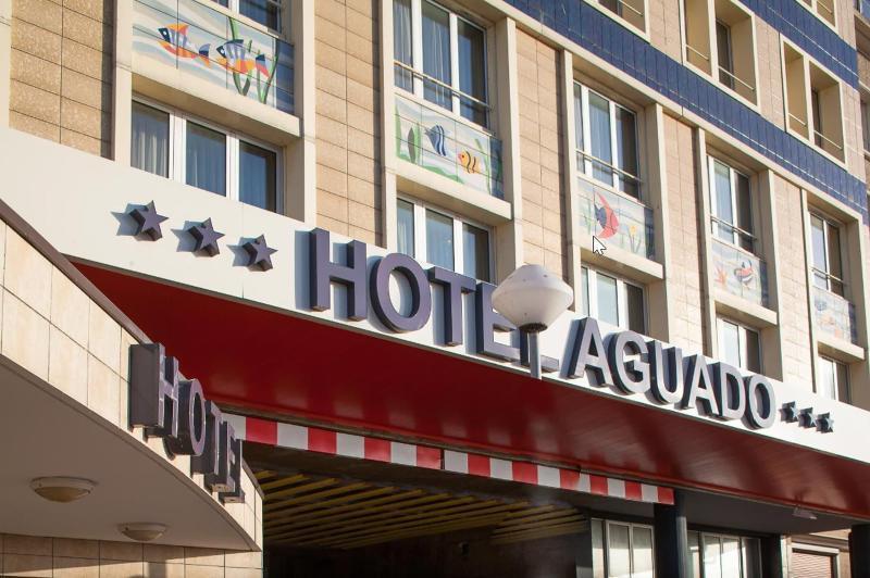 דייפ Hotel Aguado מראה חיצוני תמונה