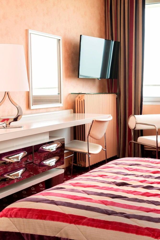 דייפ Hotel Aguado מראה חיצוני תמונה